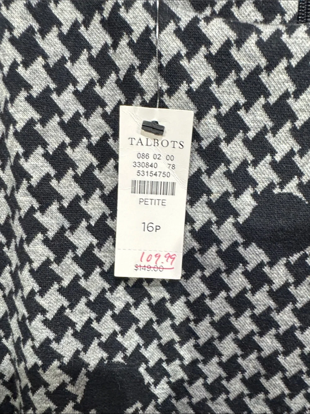 0049 Talbots Petite Houndstooth Knit Skirt - Black & Light Gray